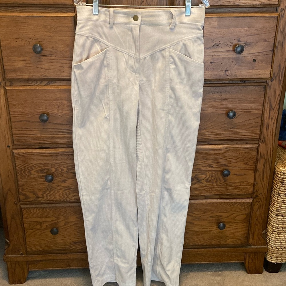EUC cream corduroy pants. size L.